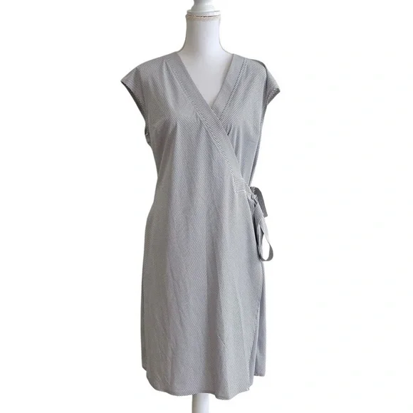 Athleta Newport Wrap Dress City Stripe Black/Sea Salt Medium - Picture 5 of 13